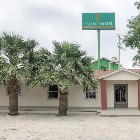 Capital O Palms Hotel, Acuna Ciudad Acuña エクステリア 写真