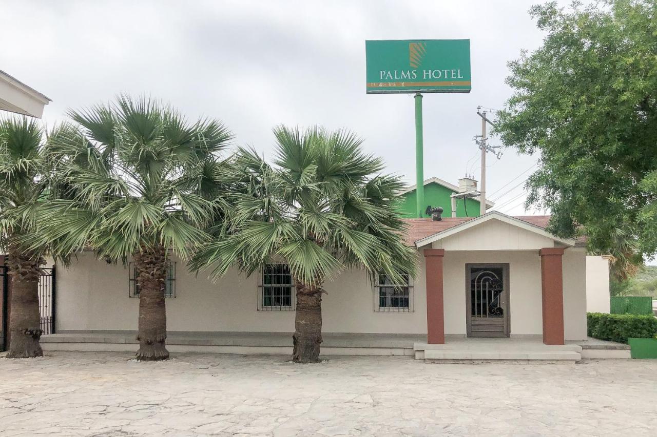 Capital O Palms Hotel, Acuna Ciudad Acuña エクステリア 写真