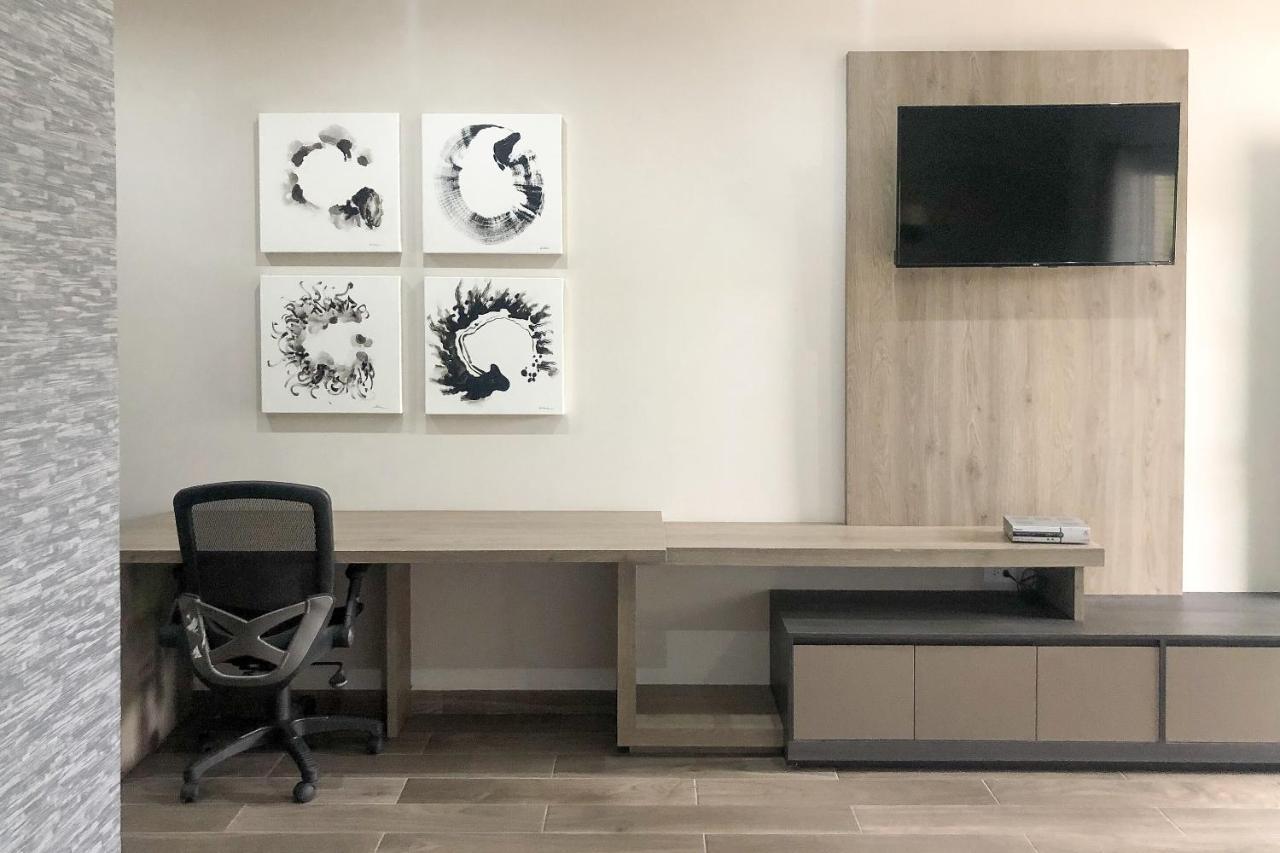 Capital O Palms Hotel, Acuna Ciudad Acuña エクステリア 写真