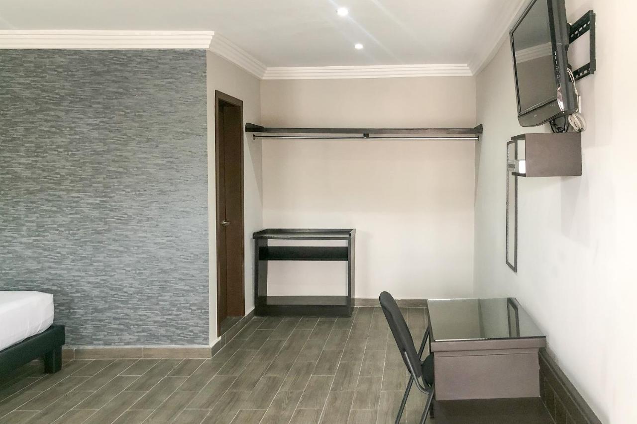 Capital O Palms Hotel, Acuna Ciudad Acuña エクステリア 写真