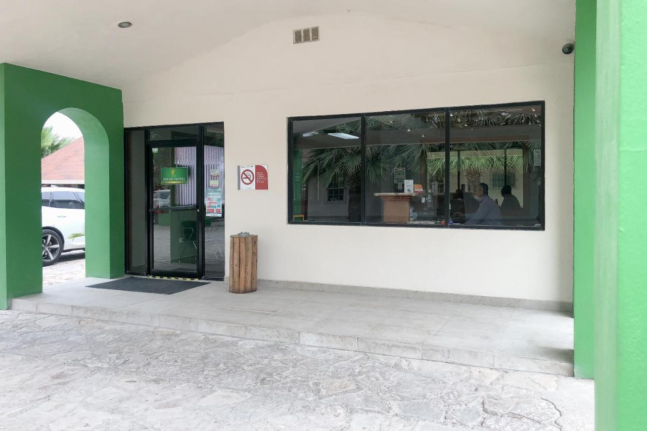 Capital O Palms Hotel, Acuna Ciudad Acuña エクステリア 写真